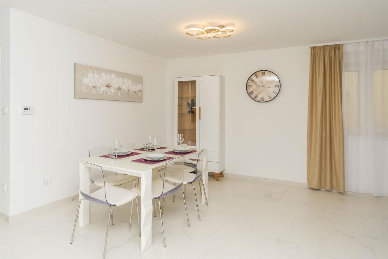 Apartmani Simi - The Sun تْسْغيكفانِتْسا المظهر الخارجي الصورة