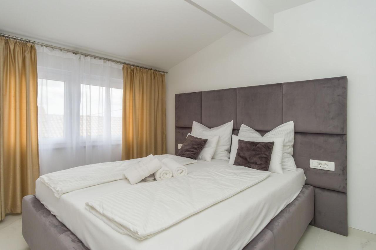 Apartmani Simi - The Sun تْسْغيكفانِتْسا المظهر الخارجي الصورة